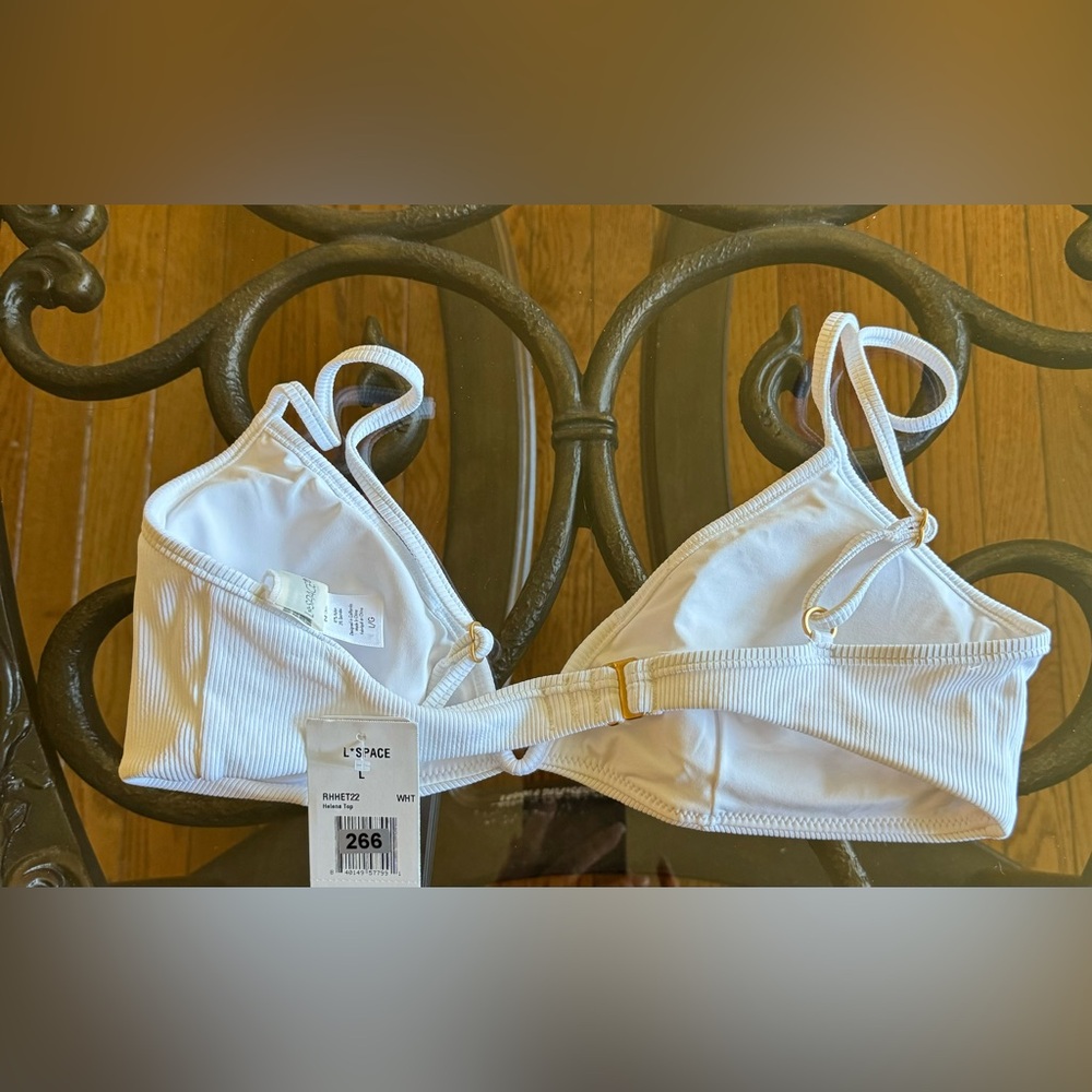 BS#7. L SPACE
HELENA-SANDY BIKINI TOP LARGE NWT - Picture 5 of 5